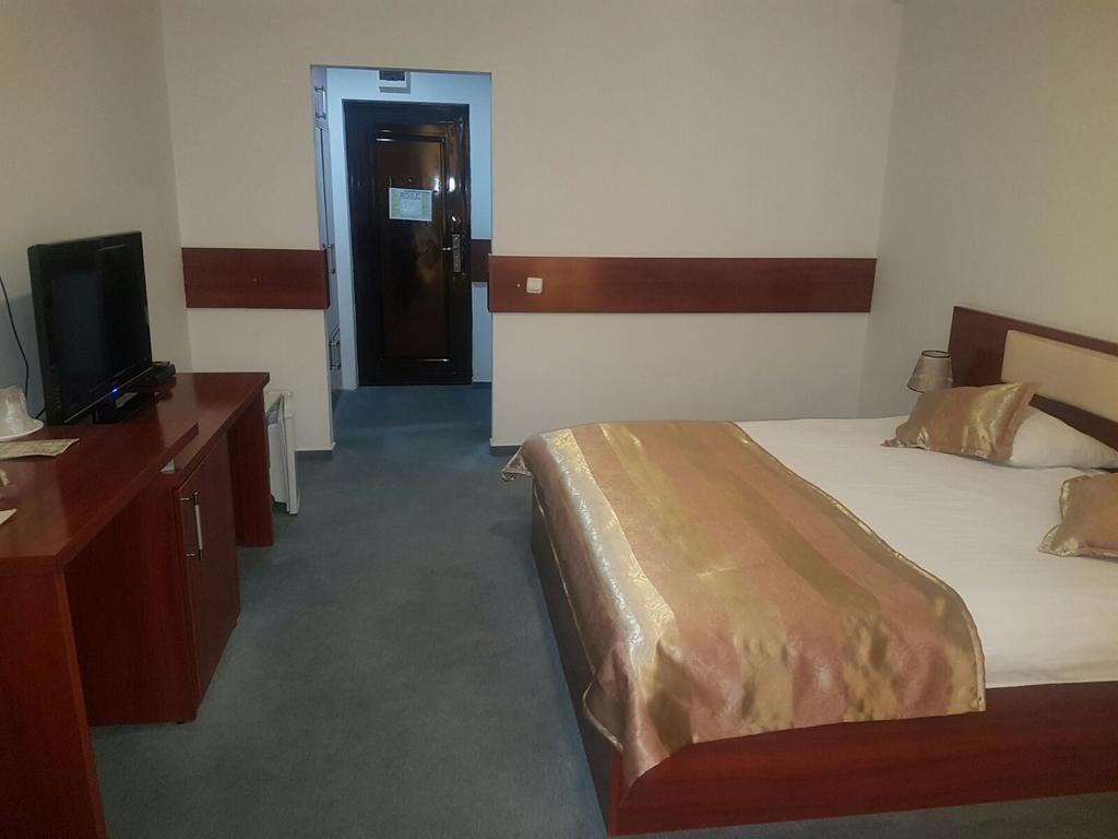 Hotel Lido Craiova Exteriér fotografie